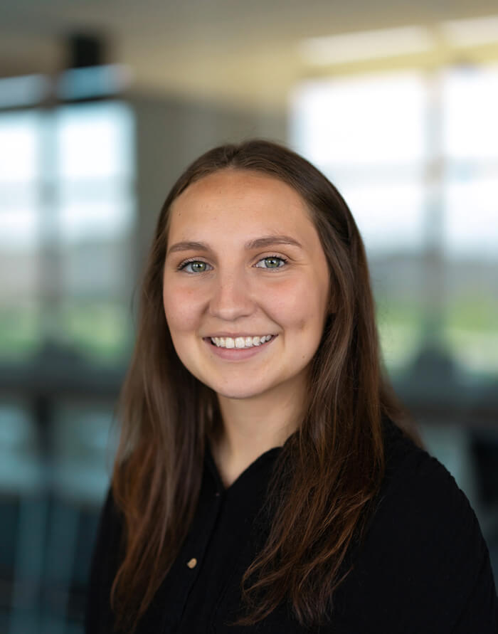 AGA_25Headshots_Alexa